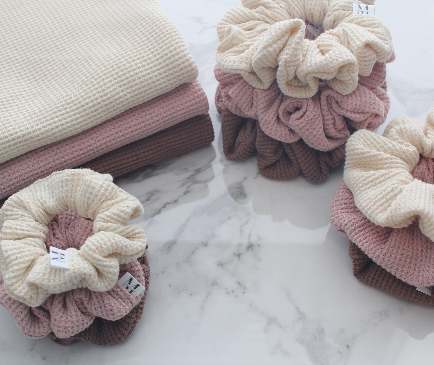 Wood Rose Waffle Knit